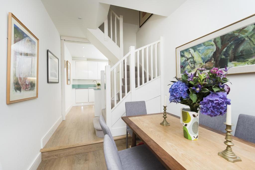 Perfect Kensington Mews House - Quiet Location *